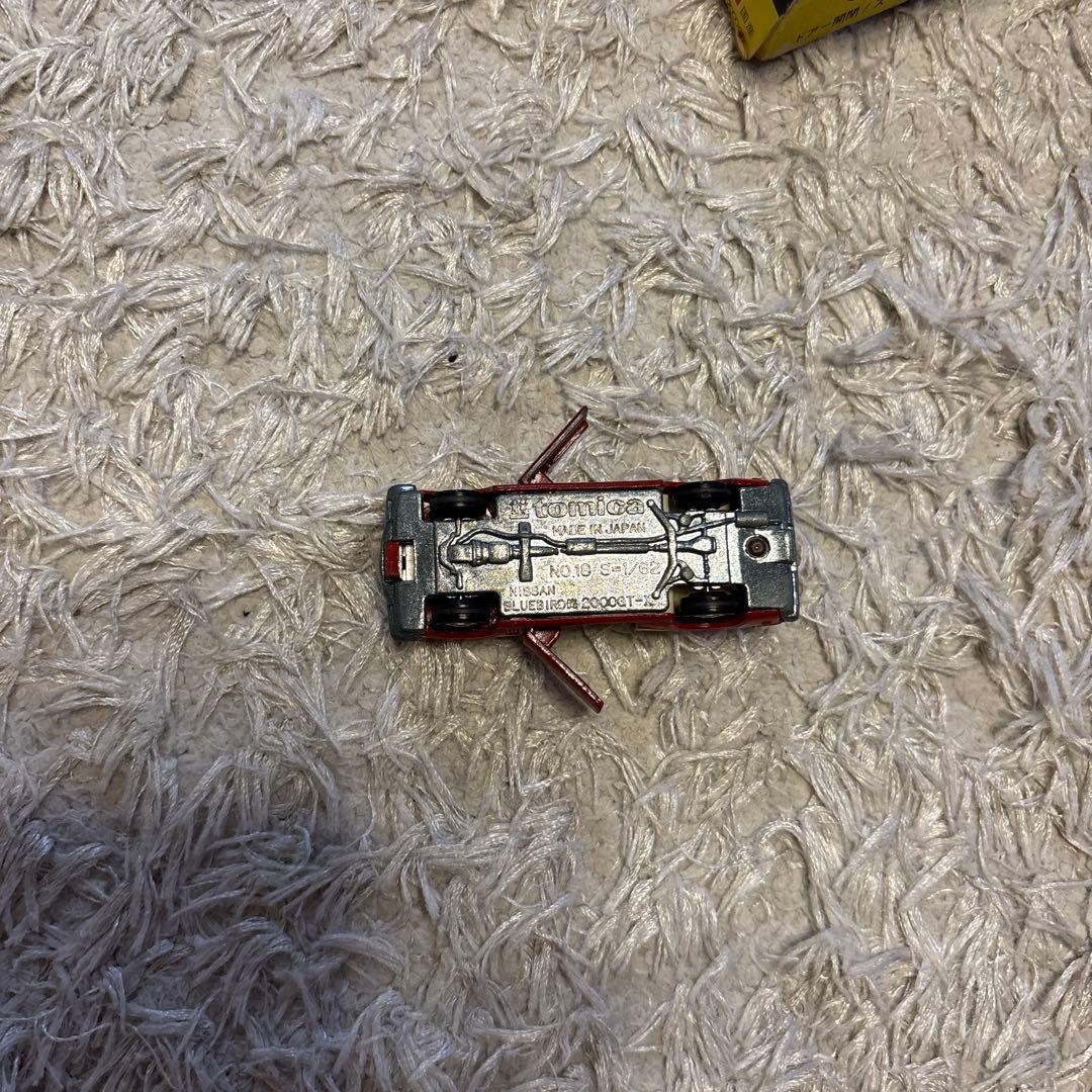 トミカ黒箱NO18ニッサン ブルーバードU 2000GT-X