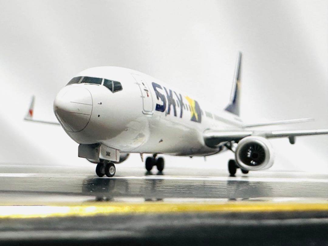 Gemini 1/200 B737-800 スカイマーク