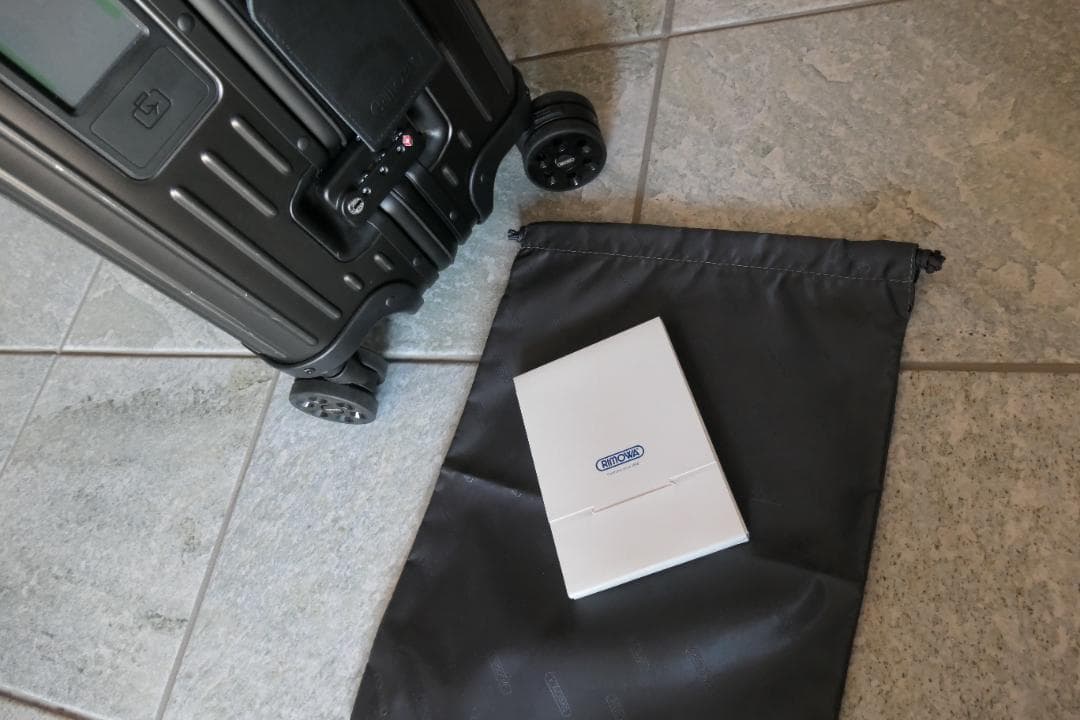 バッグ Rimowa stealth 82L