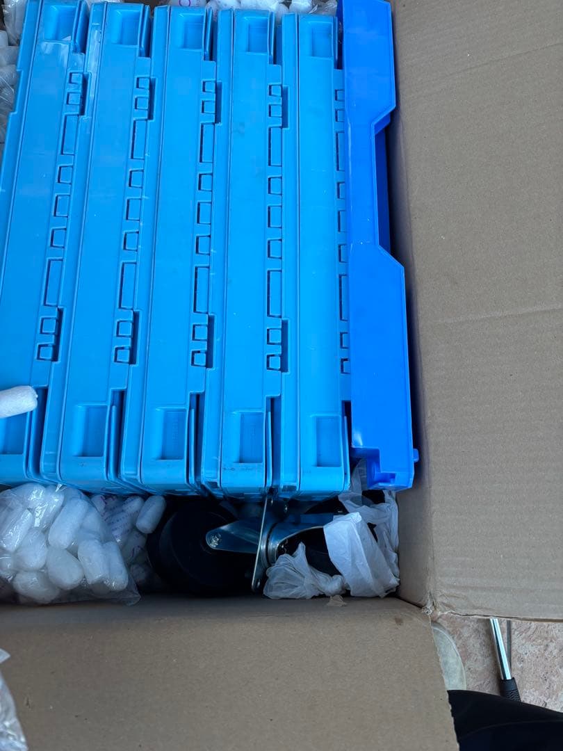 リス折りたたみコンテナ5箱、SANKO平台車1台セット