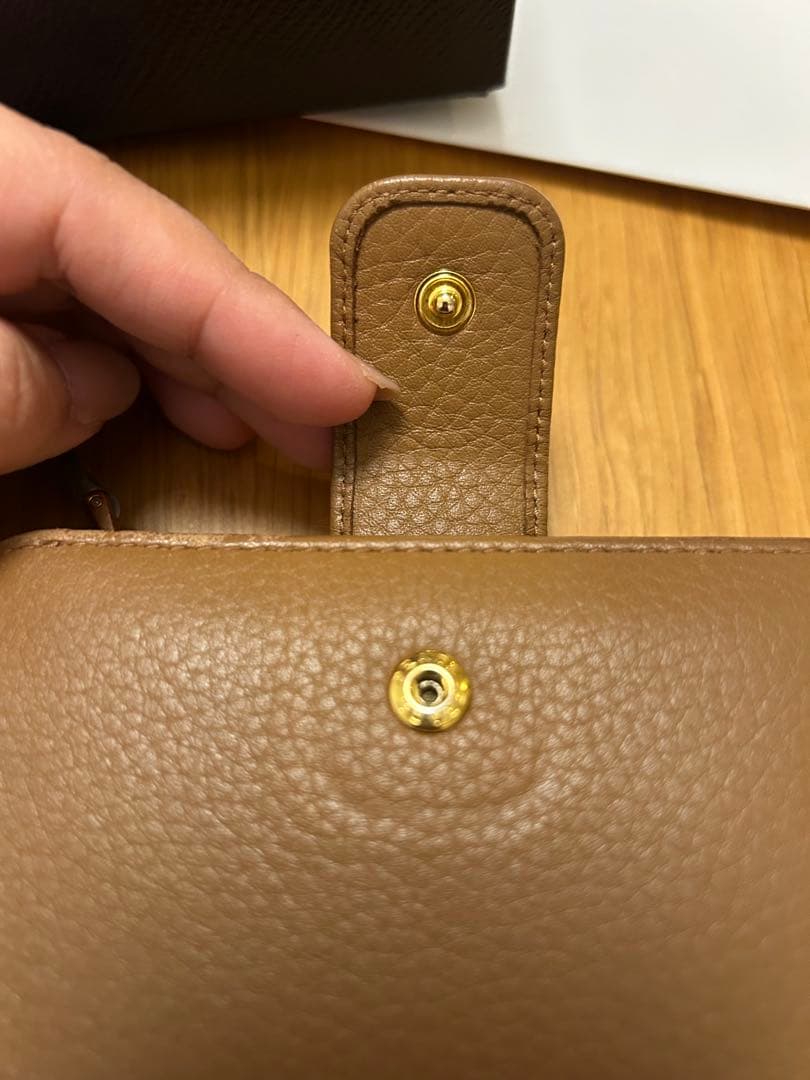 PRADA 二つ折り財布 ブラウン