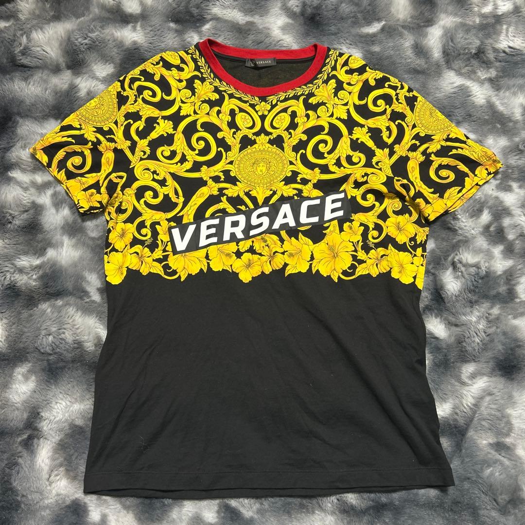 騎*音様 VERSACE バロック花柄 Tシャツ　Mサイズ 肩幅46 身幅48