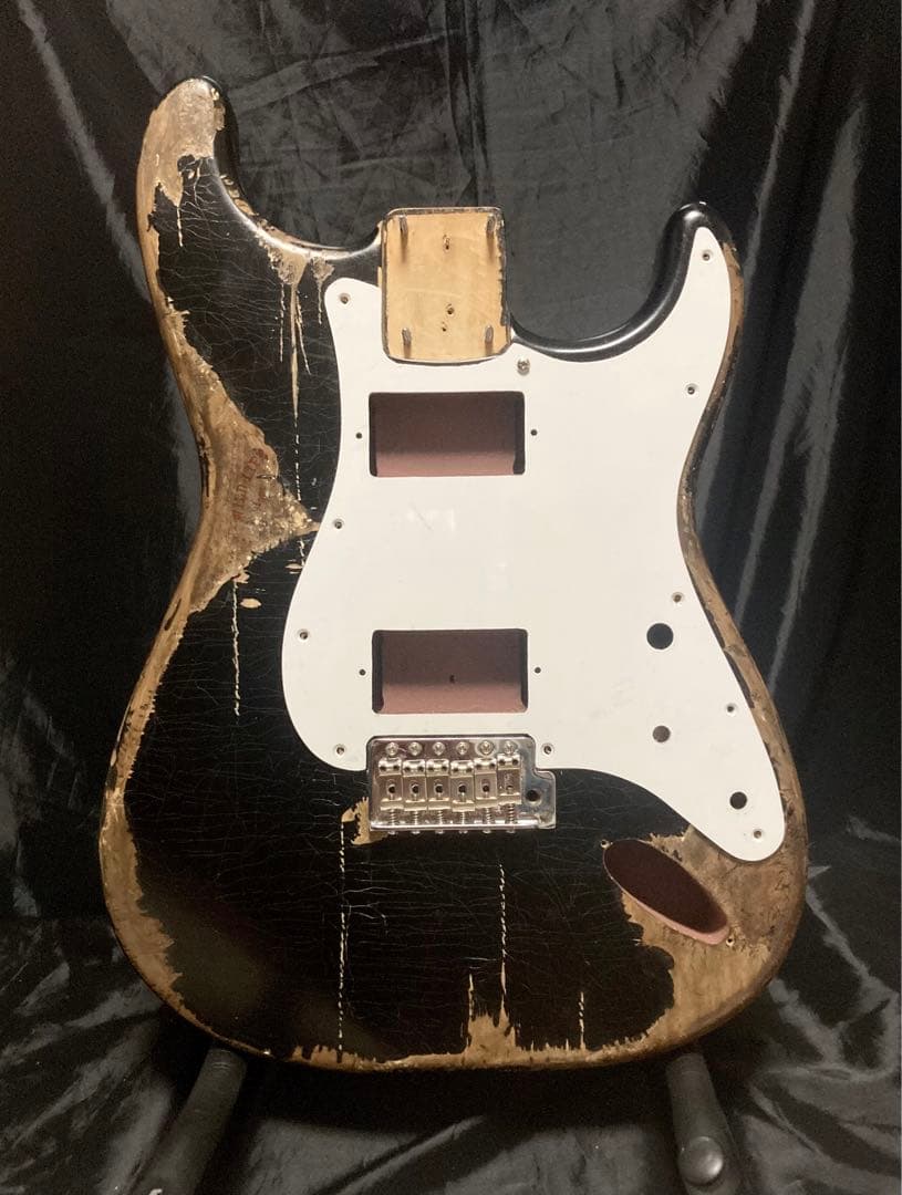 ストラトキャスター レリック ボディ　ブリッジ ピックガード ぺグ セット