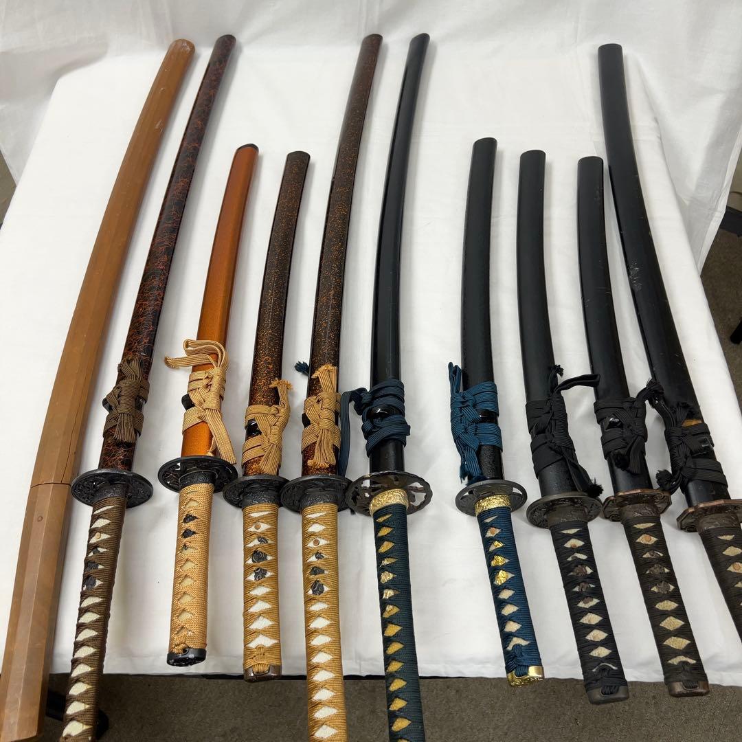 【傷あり】B 模造刀 10本 まとめ 透かし鍔 太刀鍔 太刀 脇差 白鞘
