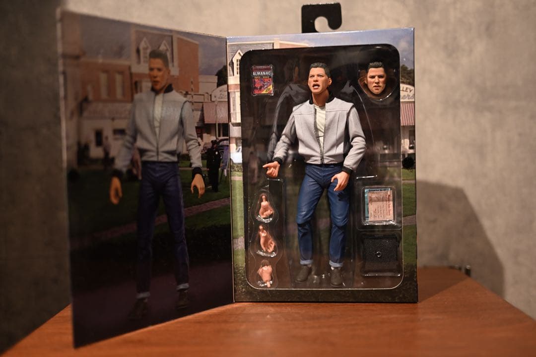 ネカ バックトゥザフューチャー　ビフタネン フィギュア