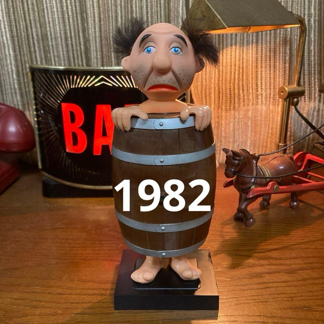 シガレットディスペンサー　ビンテージ煙草入れ人形　バレルマン