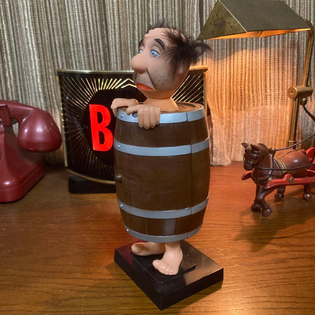 シガレットディスペンサー　ビンテージ煙草入れ人形　バレルマン