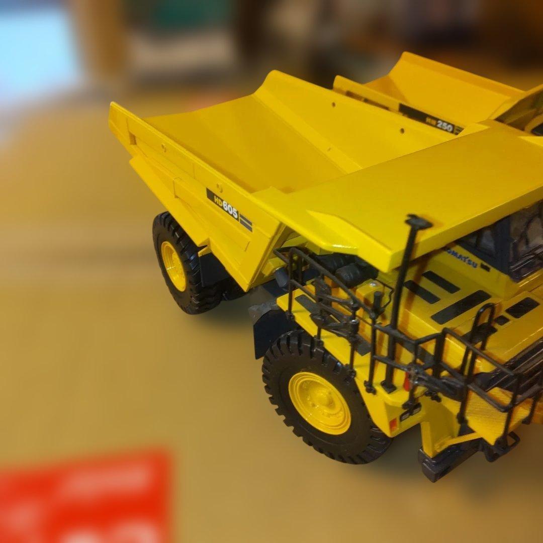 コマツ建機　HD605 HM250　イエロー ダンプ2セット　1/50