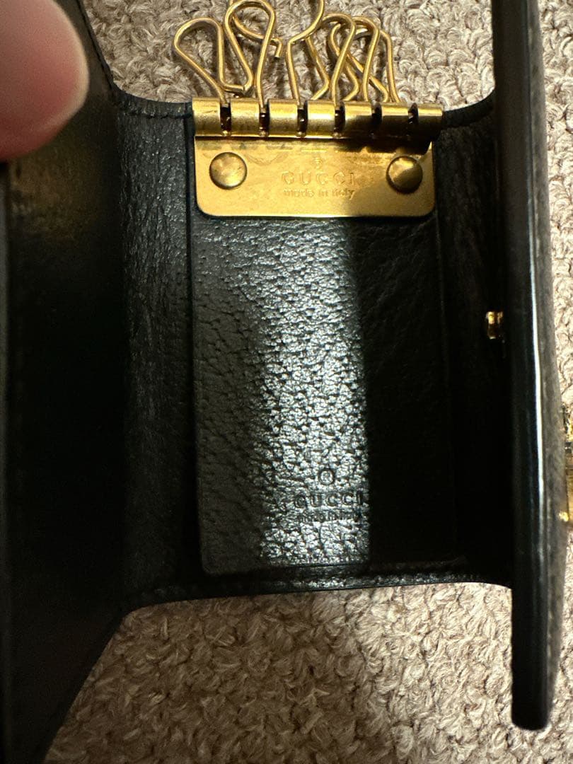 GUCCI レザーキーケース 黒