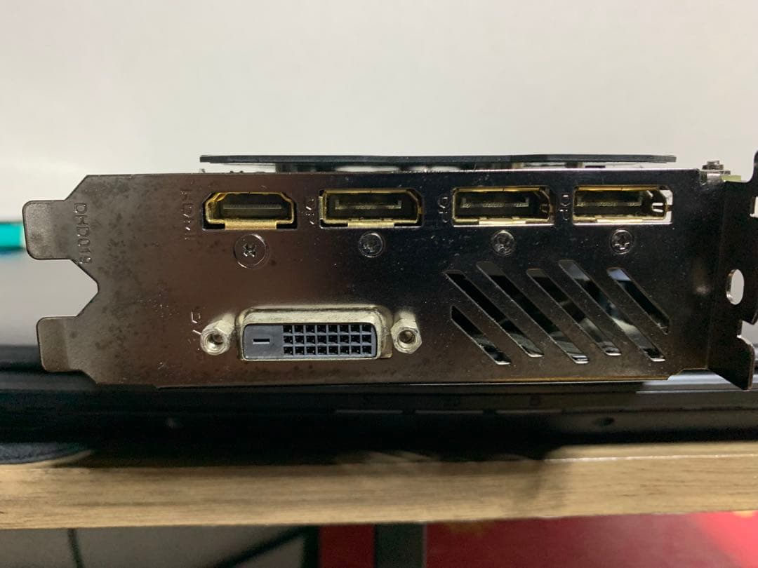 GTX1070 GIGABYTE グラフィックボード 3ファン8Gb