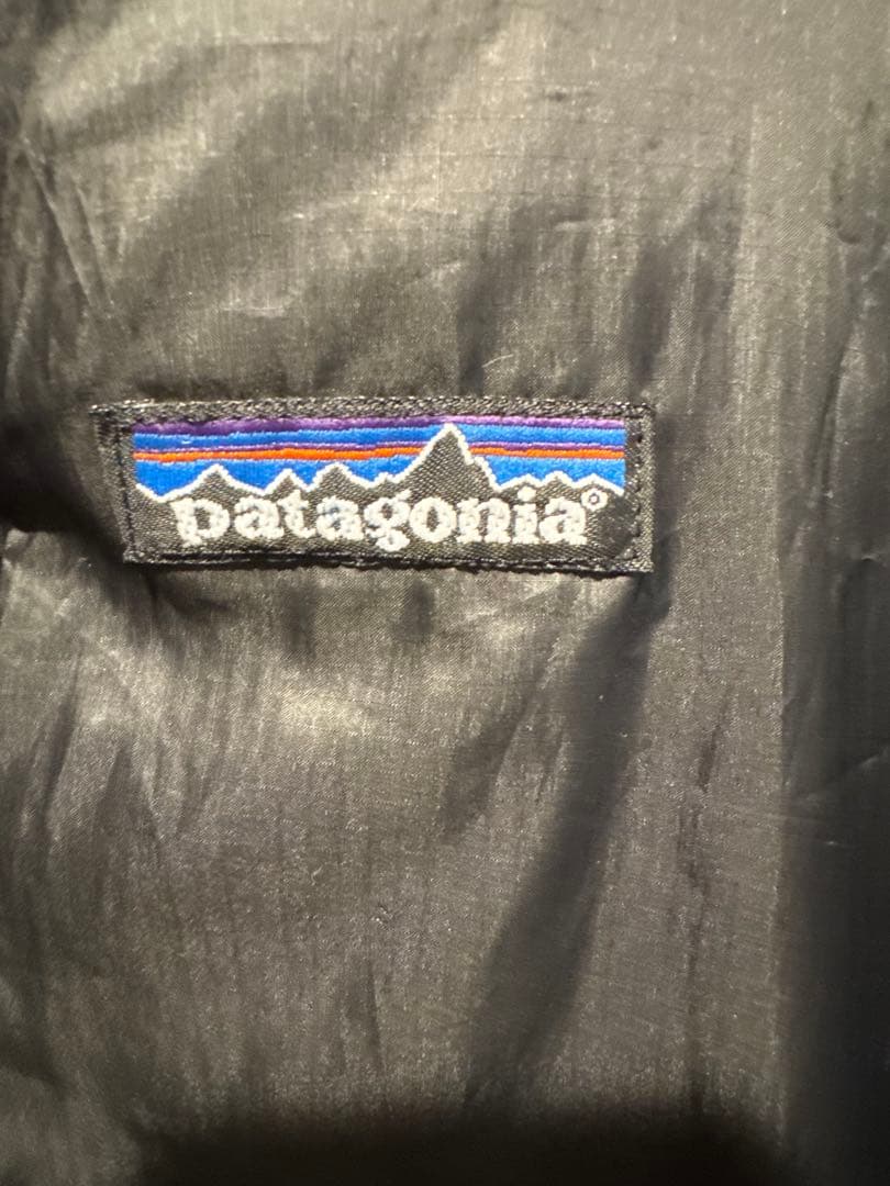 patagonia ブラック　中綿ジャケット フード付き