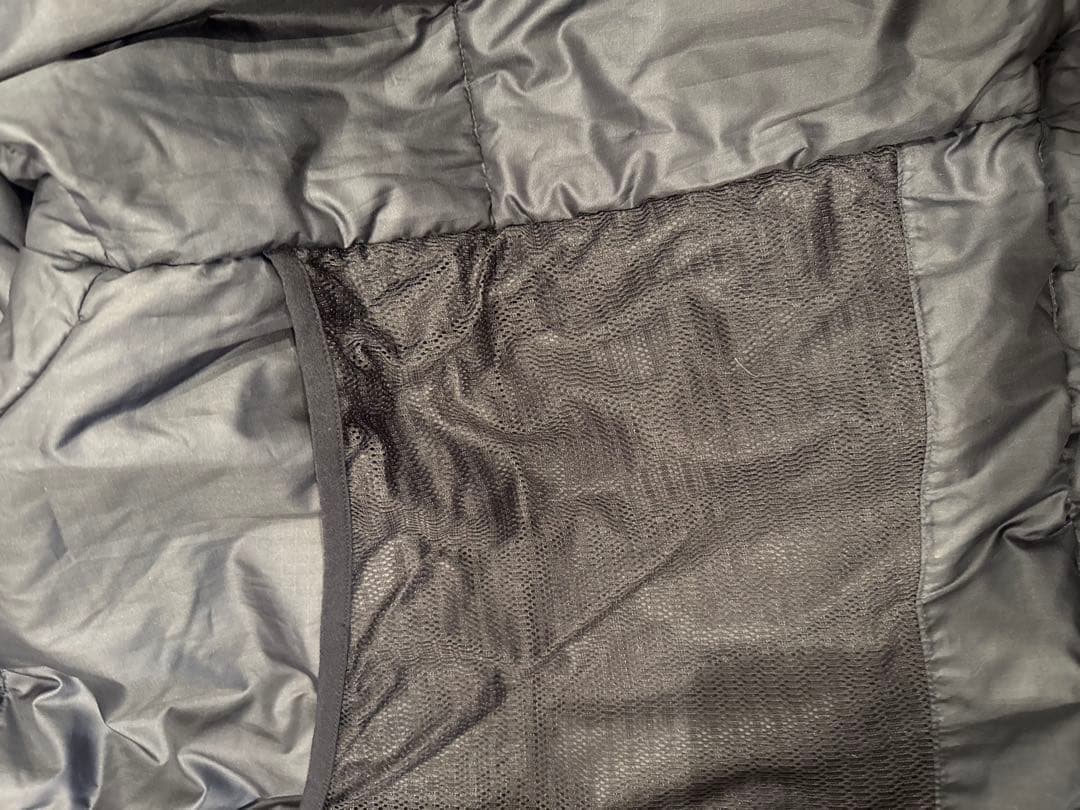 patagonia ブラック　中綿ジャケット フード付き