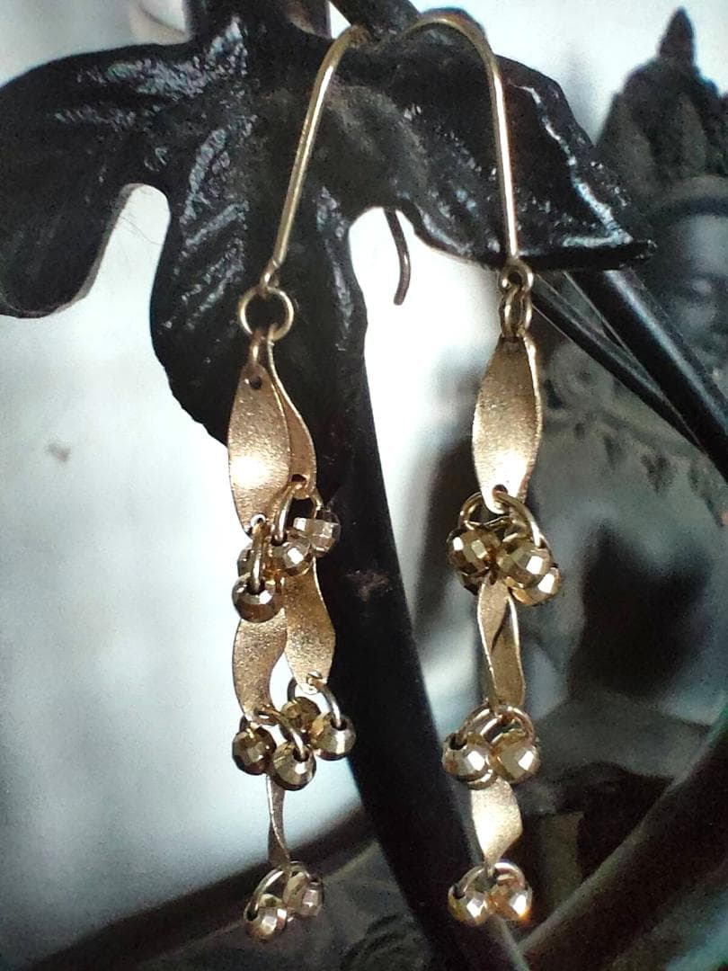 一点物＊イタリアン/14ｋピアス＊揺れるロングピアス＊珍しいプレゼント付き