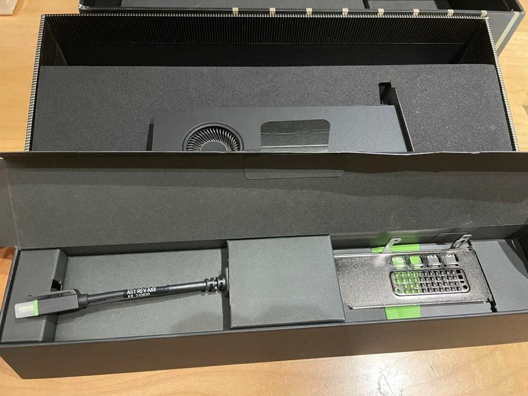 グラフィックボード・グラボ・ビデオカード NVIDIA RTX A2000 ENQRA2000-6GER