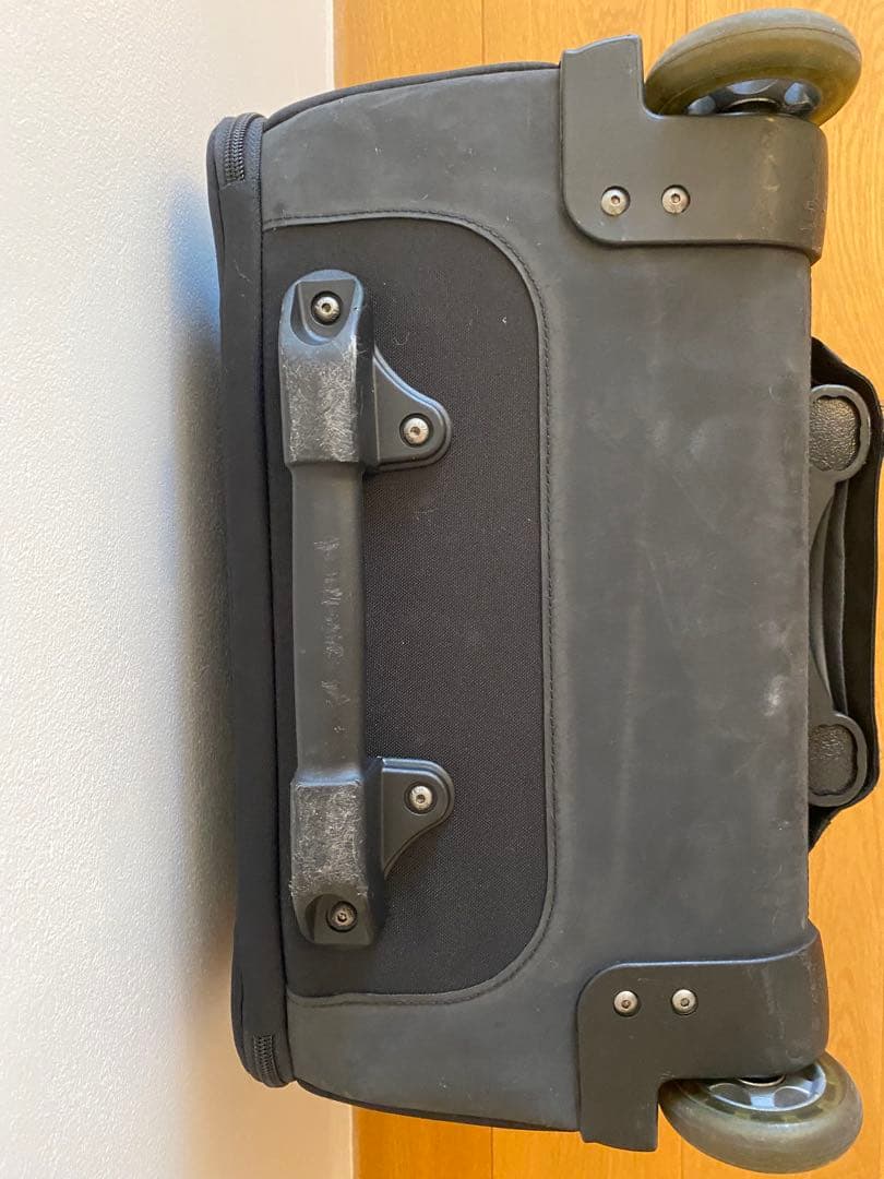 thinkTANK｜Airport Navigator キャリーケース