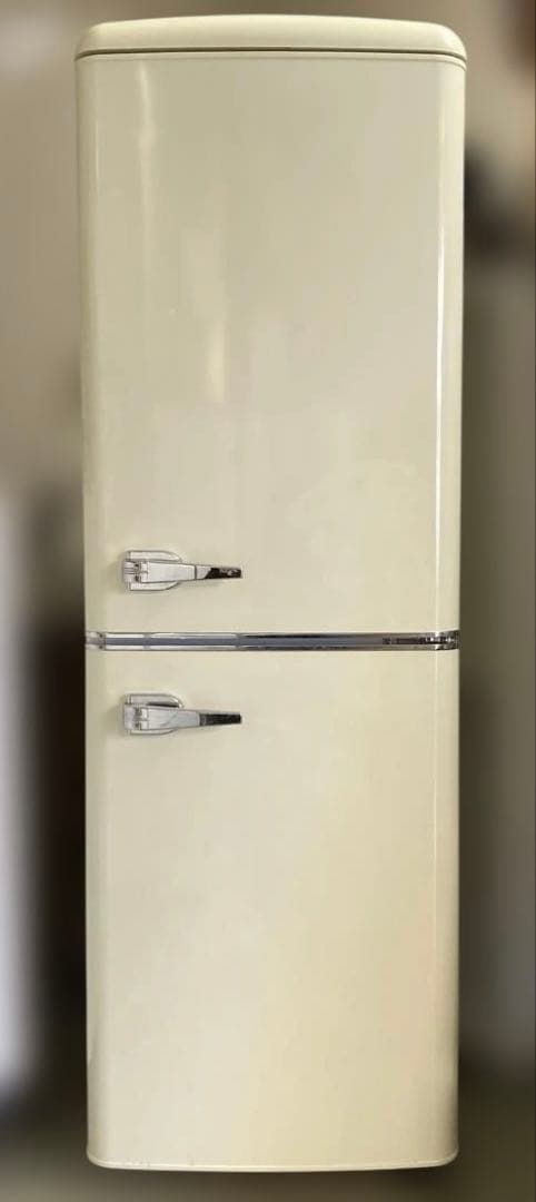 近隣地域限定送料無料 ✨アイリスオーヤマ　冷蔵庫 レトロ 2021年製