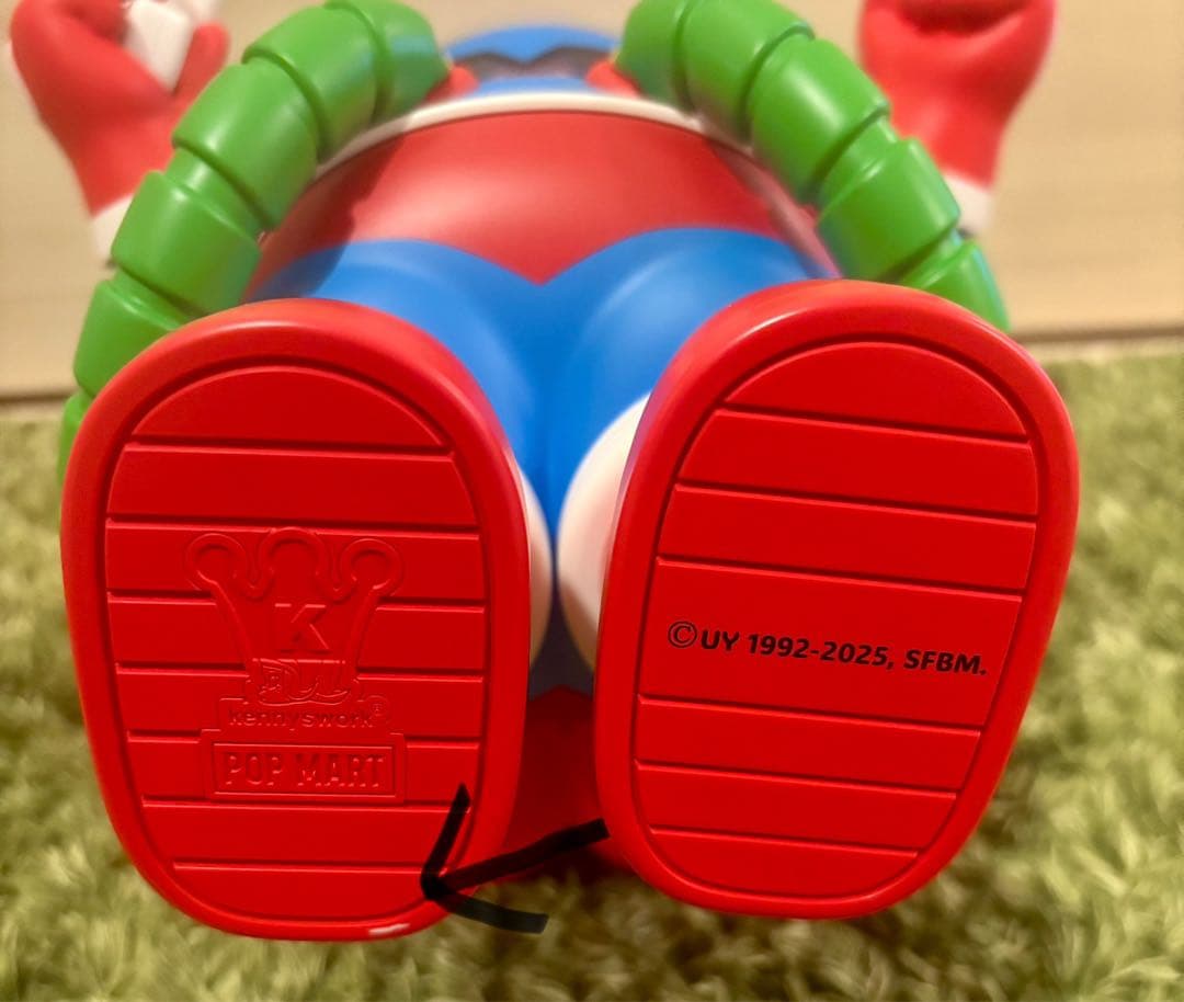 MEGA SPACE molly 400%+100% クレヨンしんちゃん