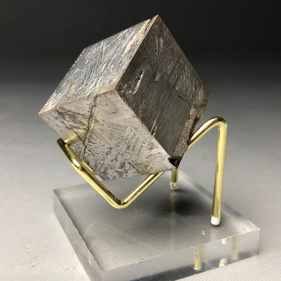 アルタイ隕石　メテオライト 立方体　 鉄隕石　重さ199ｇ