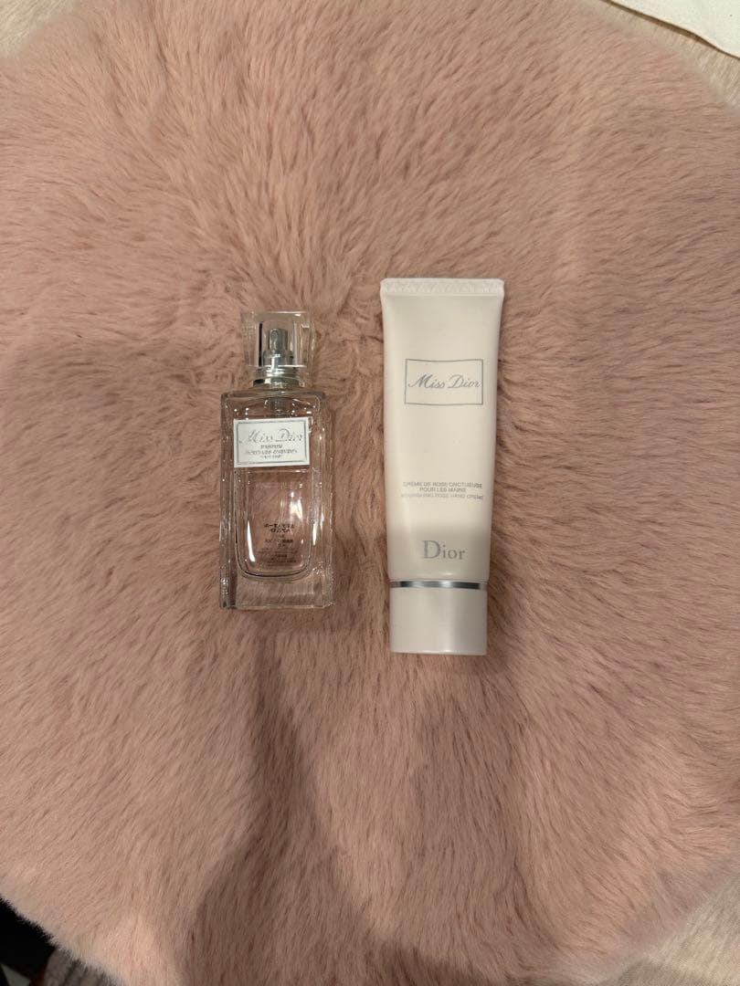 DIORハンドクリーム、ヘアミスト、プレゼント用紙袋セット