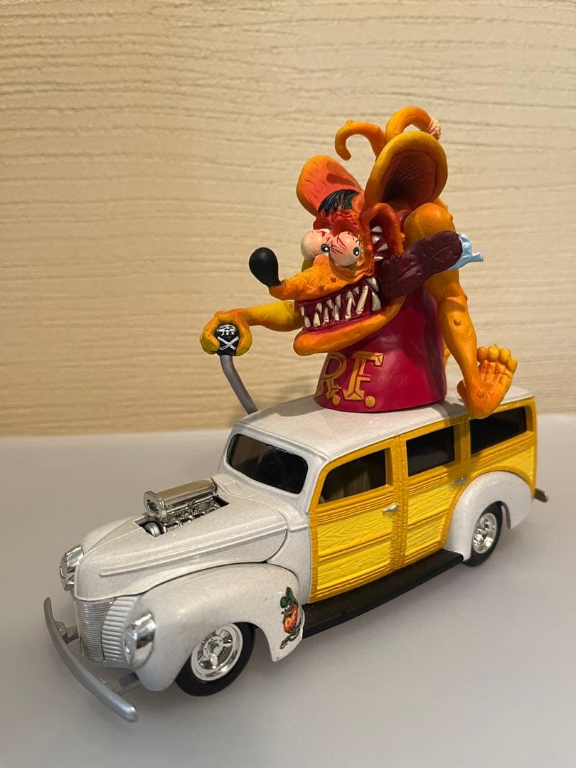 Rat Fink ラットフィンク レーシングチャンピオン ダイキャスト 2台