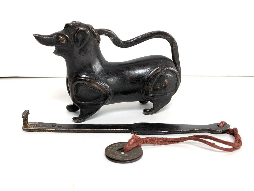 アンティーク錠前　動物　工芸品　レトロ