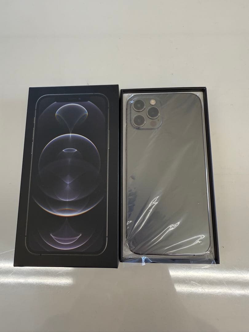 Apple iPhone 12 Pro 256GB グラファイト 本体