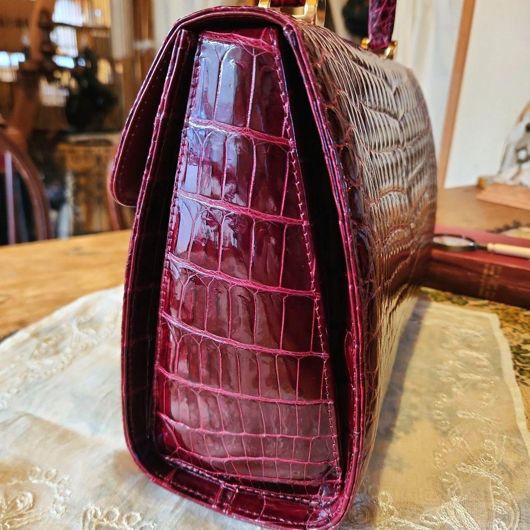 クロコダイル グレージング シャイニング ハンドバッグ