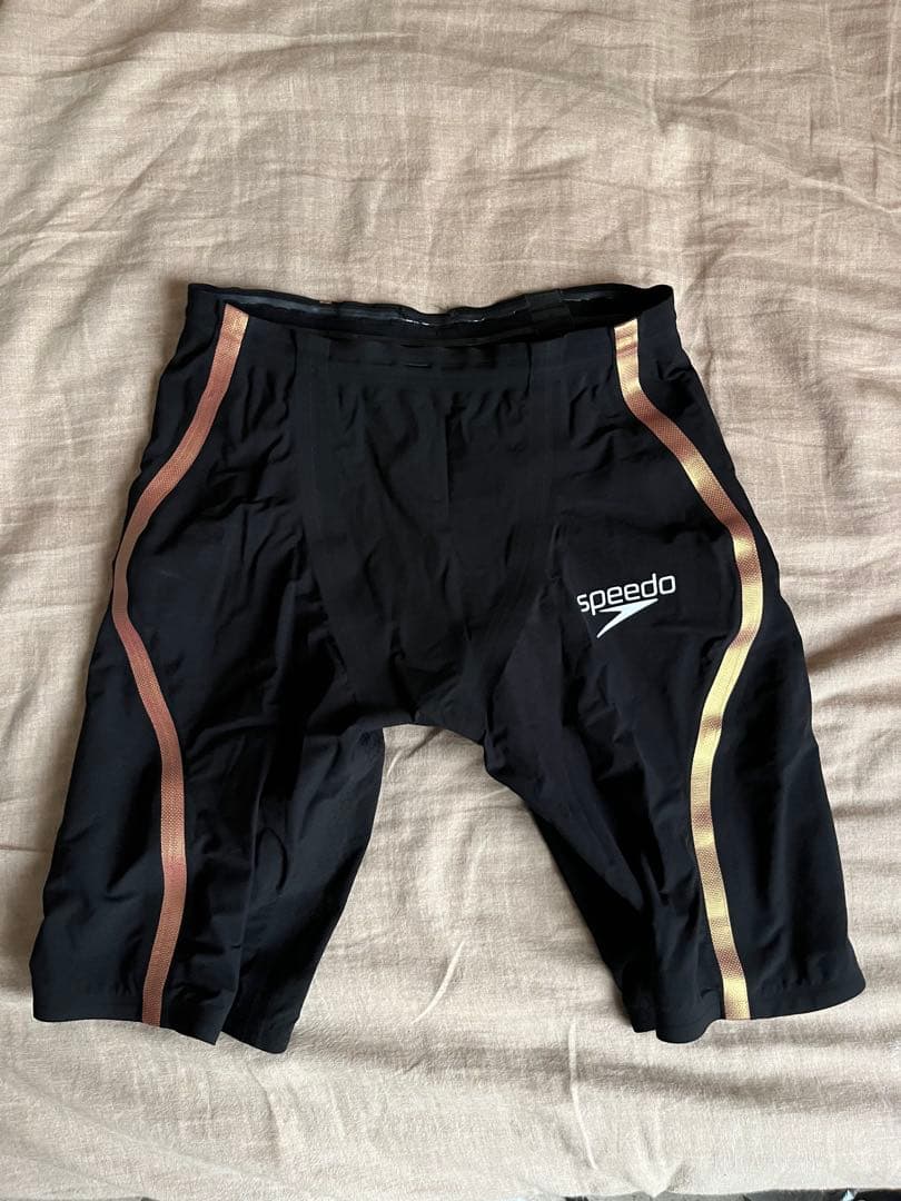 美品　speedo lzr ファストスキン　レーザーピュアインテントジャマー