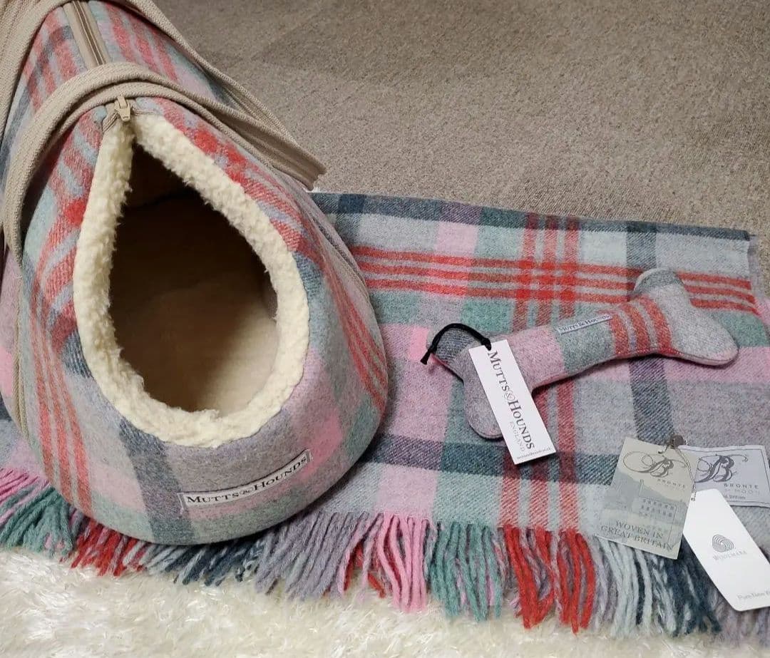 専用です。半額❗Mutts&Hounds3点キャリー(M)、ブランケット、ボーン