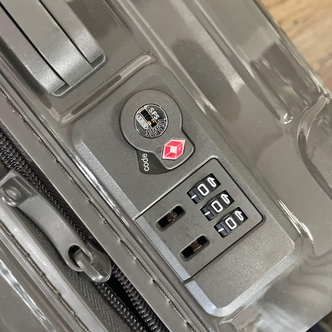 生涯保証 美品 RIMOWA ESSENTIAL キャビン 純正カスタムホイール