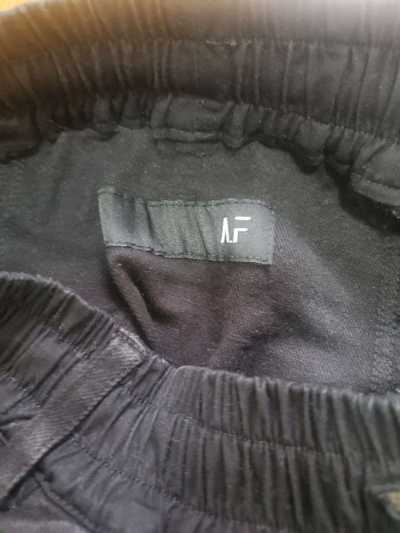 アーティファクトartefact黒サルエルパンツ