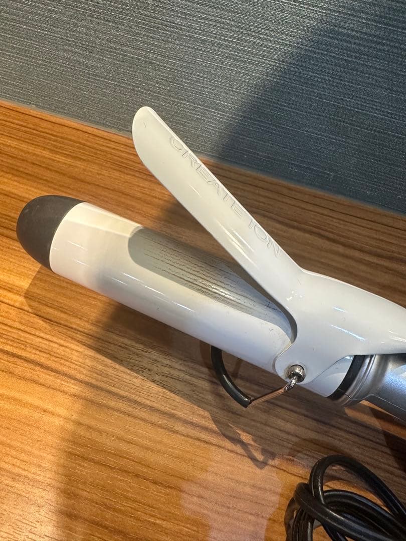 クレイツカールアイロン38ミリ、ノビーストレートアイロンの2本セット