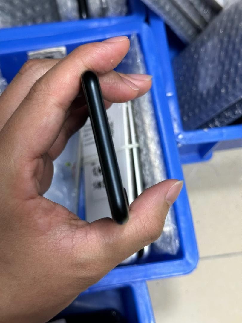 年末特価｜超美品 iPhone SE3 128GB 黒 SIMフリー