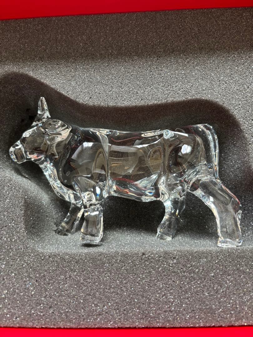 Baccarat クリスタルガラス 牛 置物　干支