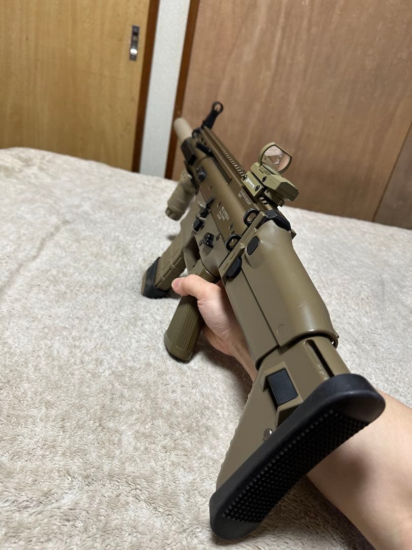 次世代電動ガン東京マルイ SCAR-L【FDE/タンカラー】