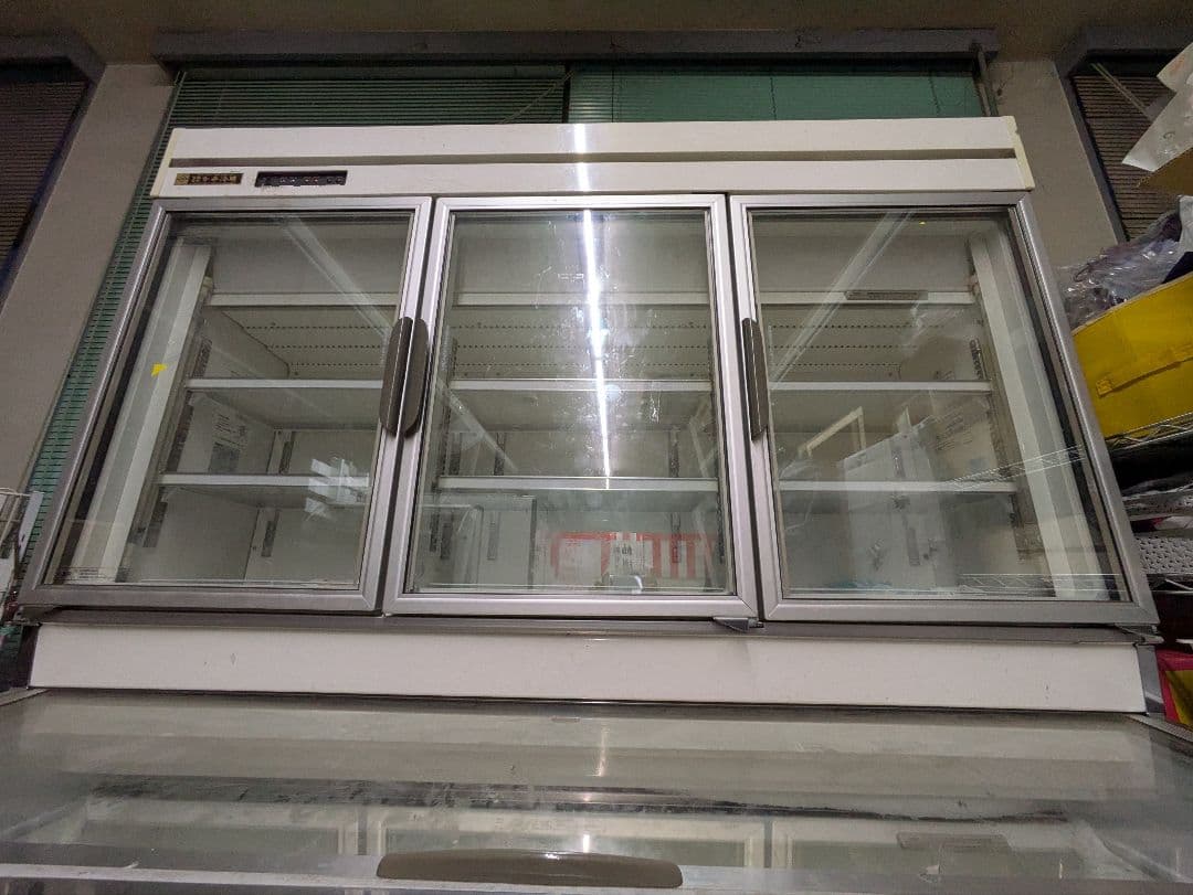 【値下げ】SANYO 大型冷凍庫 　アイスケースショーケース引き取り希望