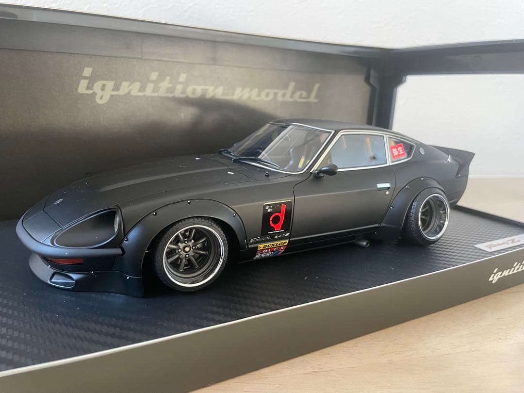 ignition model Fairlady Z 1/18 マットブラック