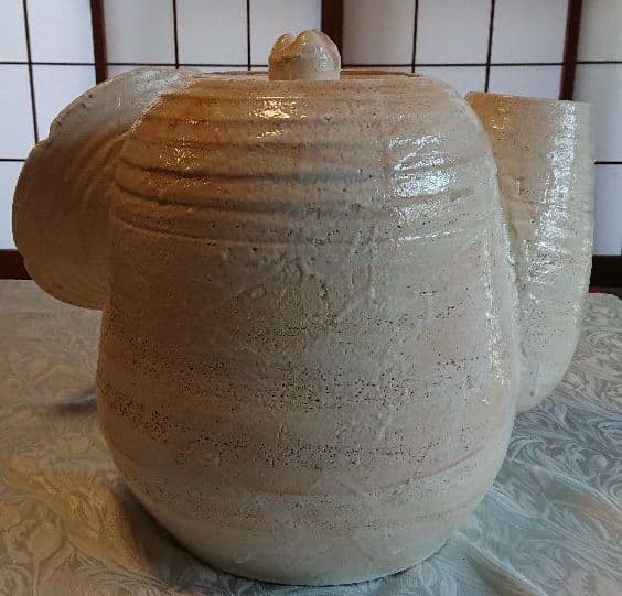 【特注品】志野焼 急須形置物 花瓶