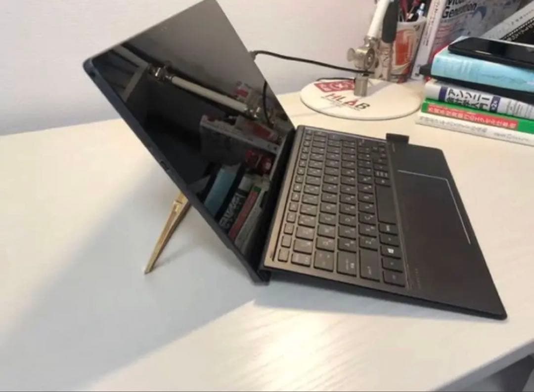 HP Spectre x2 2-in-1タブレット　※値引き大歓迎