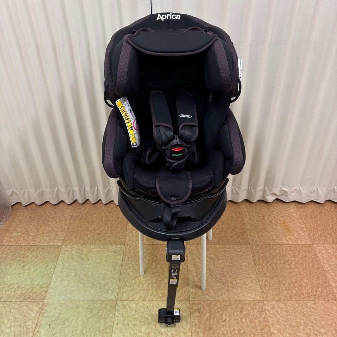 クリーニング済　☆綺麗☆　新生児OK　アップリカ　フラディアグロウ　ISOFIX