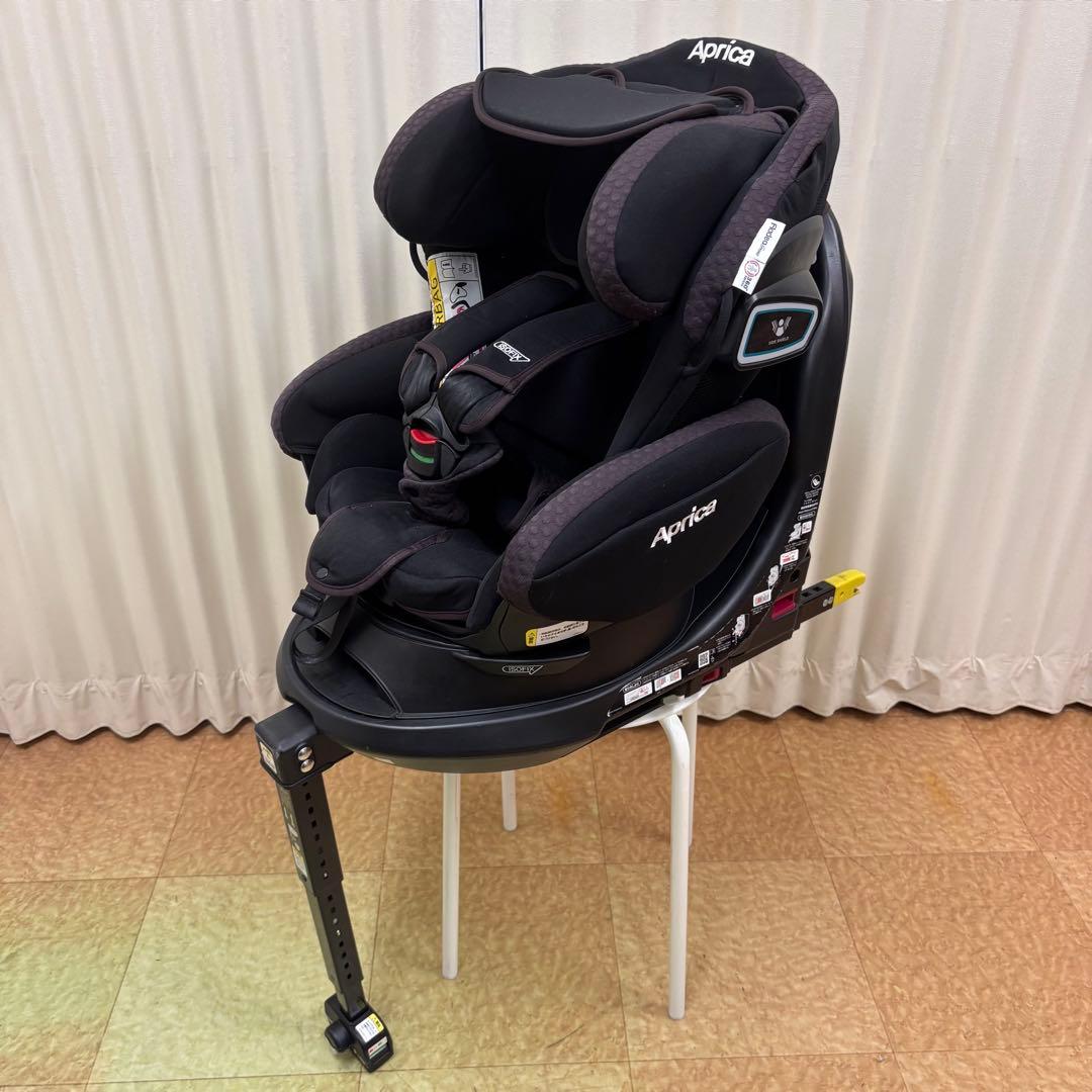 クリーニング済　☆綺麗☆　新生児OK　アップリカ　フラディアグロウ　ISOFIX