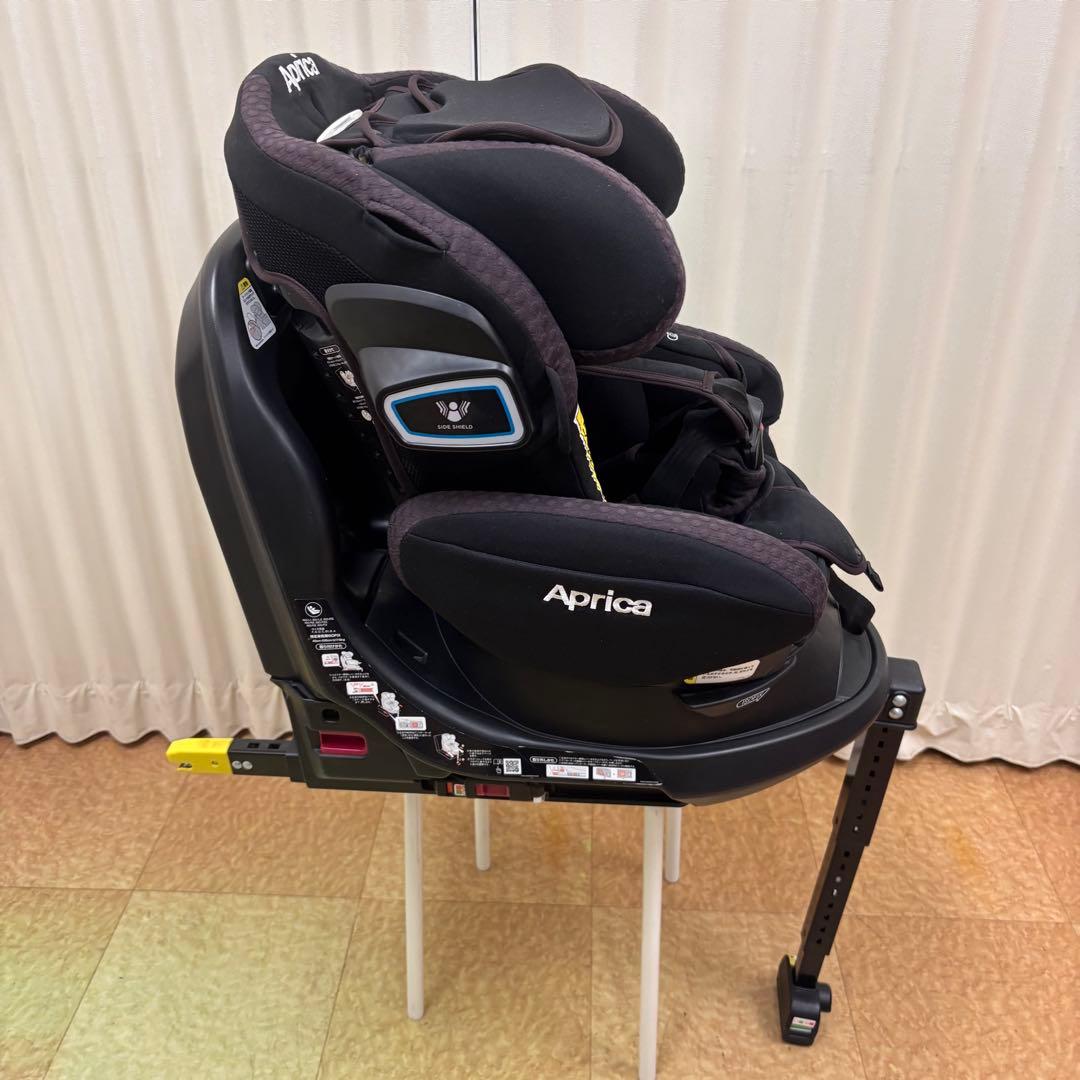 クリーニング済　☆綺麗☆　新生児OK　アップリカ　フラディアグロウ　ISOFIX