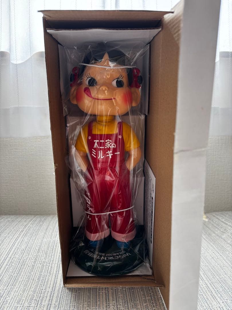 ペコちゃん　復刻版レトロペコちゃん人形　［不二家創業１００周年記念］FUJIYA