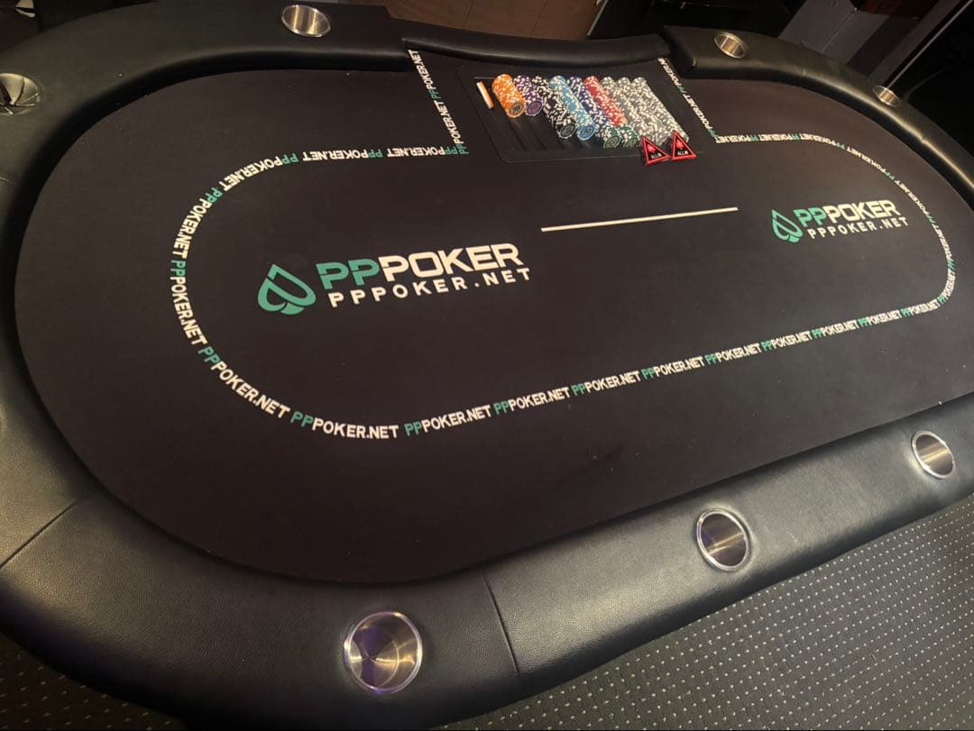 PPPoker ポーカーテーブルとチップセット