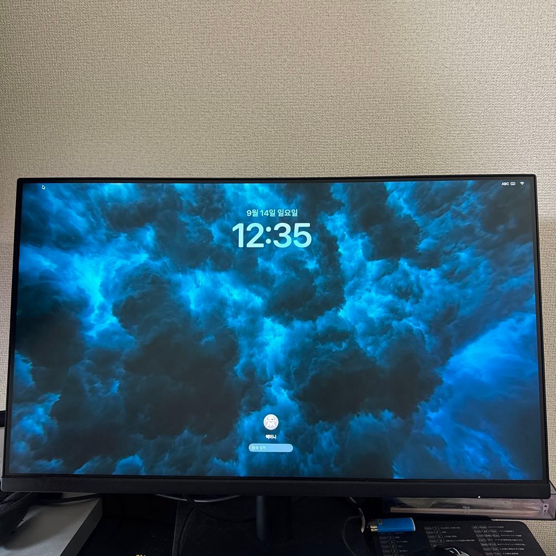 薄型ベゼル ディスプレイ 本体