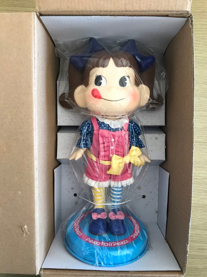 ペコテール　ペコちゃん フィギュア 約30cm 未開封箱付