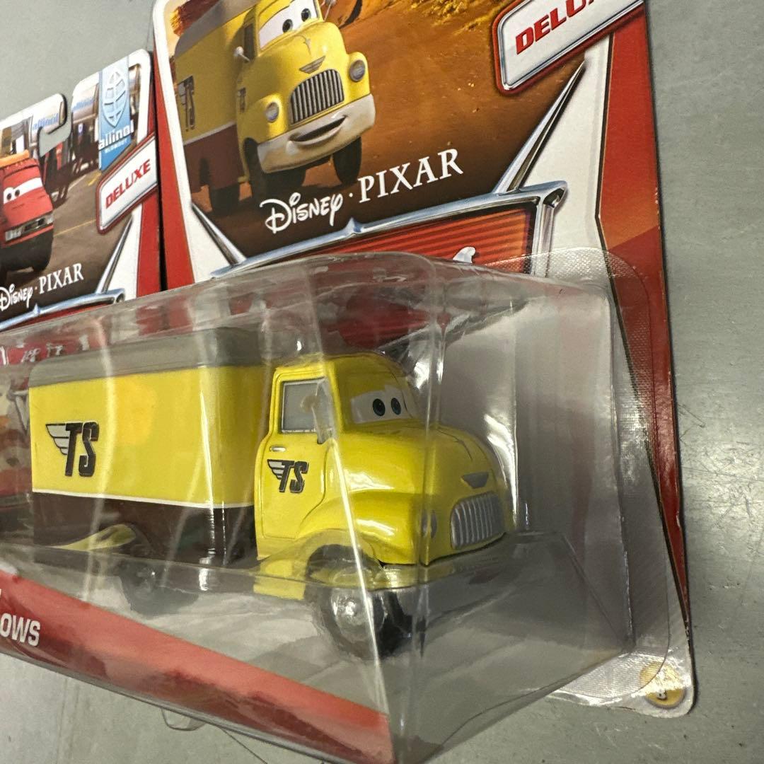 Disney カーズ Towin Eoin & Dustin Mellows