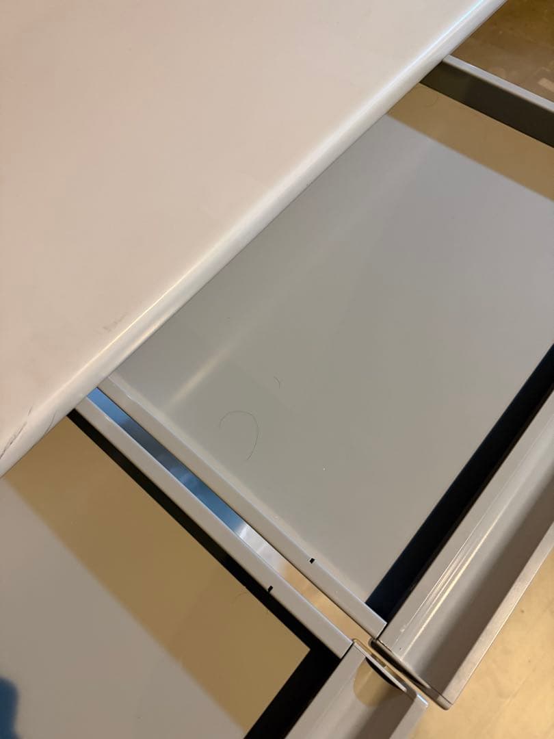 引き出し付きグレーオフィスデスク　引き取り限定