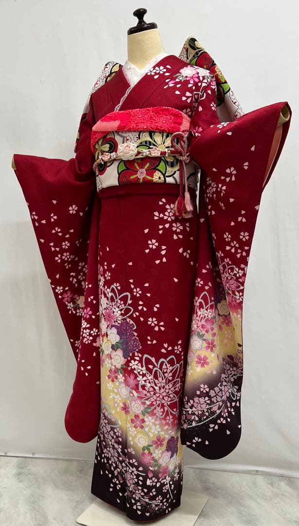 振り袖　フルセット　金彩加工　刺繍入り　長襦袢付　成人式　赤　641