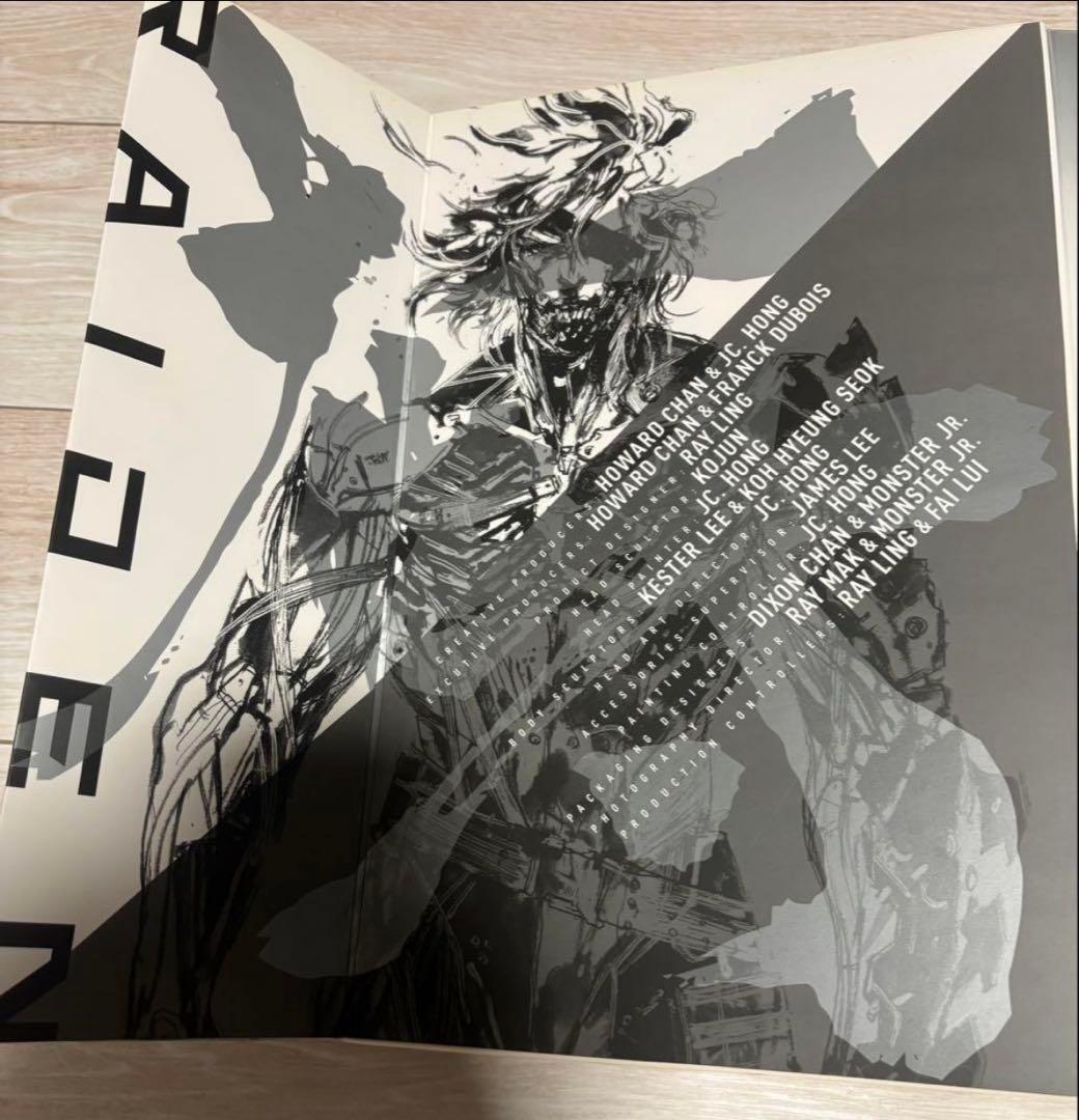 ホットトイズ メタルギア ライジング リベンジェンス 1/6可動フィギュア 雷電